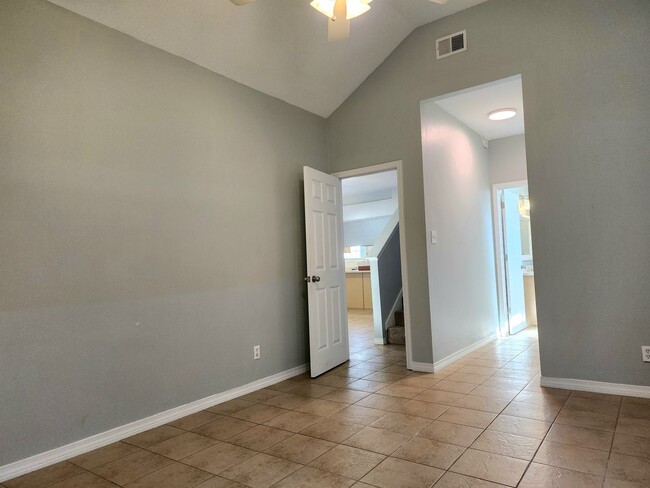 Building Photo - 3/3 available in Audubon Place in Foley