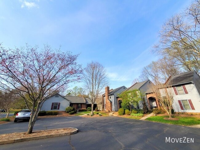 Building Photo - 2305 Brandt Village