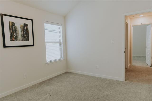 Building Photo - 989 Sprangletop St