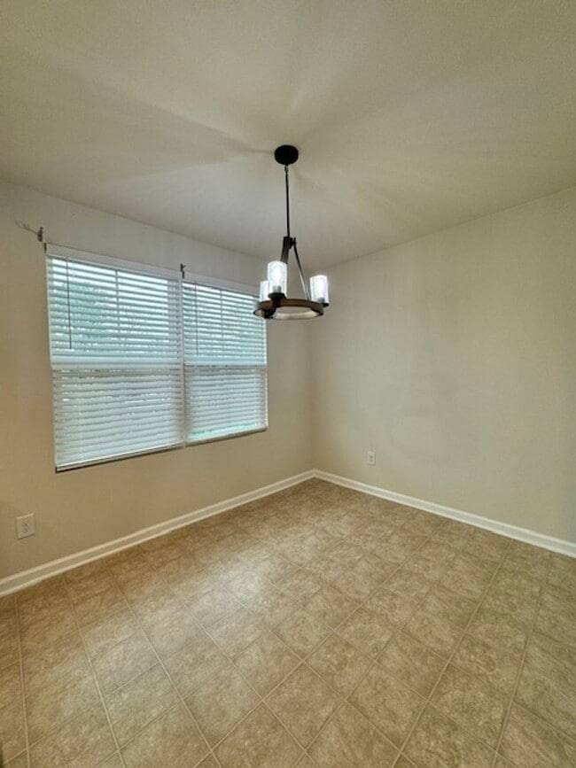 Building Photo - Newly Renovated 3BR Townhome with Private Patio in Fort Mill