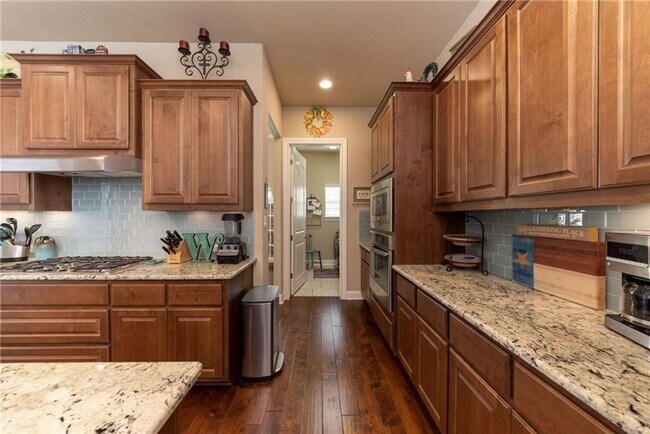 Building Photo - 4120 Vinalopo Dr