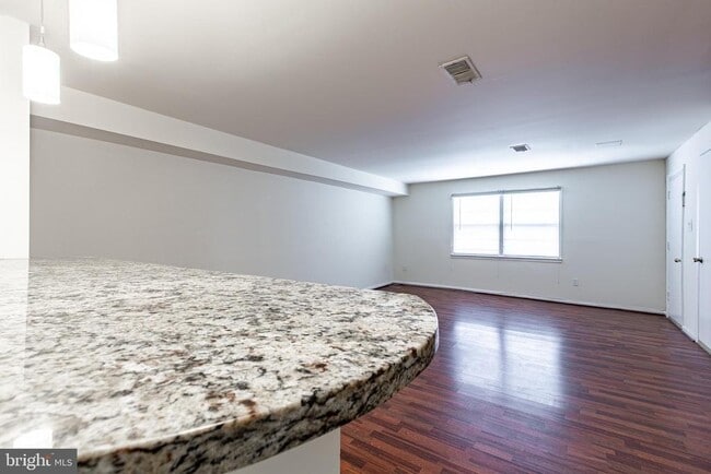 Building Photo - 430 N Patrick St