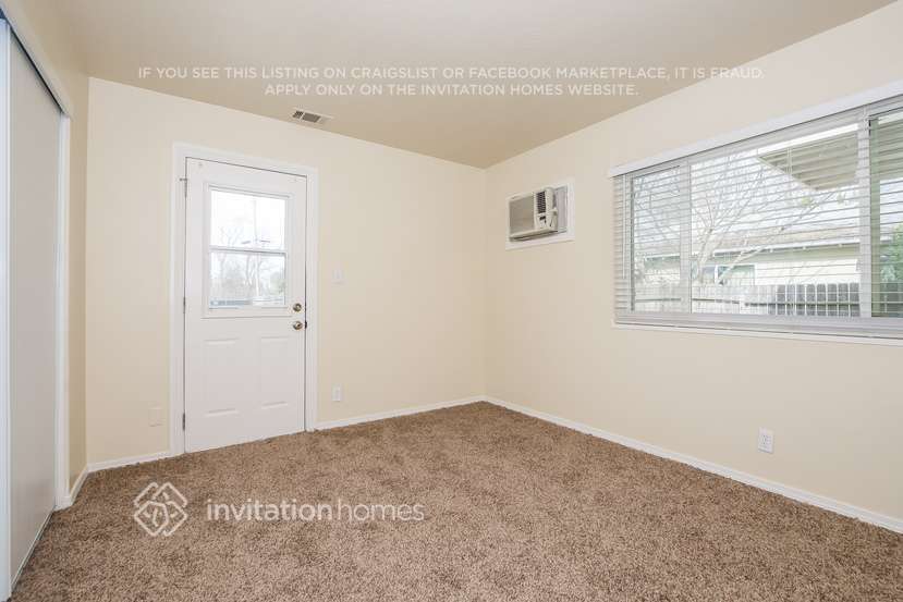 Building Photo - 7560 Circuit Dr