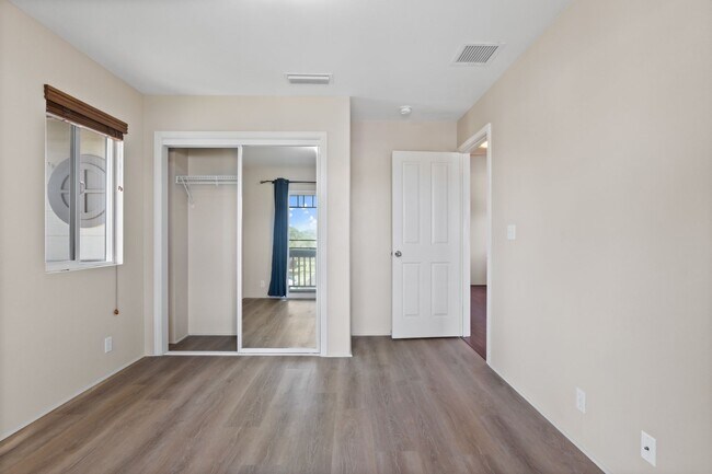 Building Photo - Perfect for Pets & Families! 4BR Ewa Beach Home with Fenced Yard & Pool Access