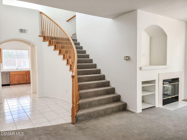 Building Photo - 5609 Sienna Way