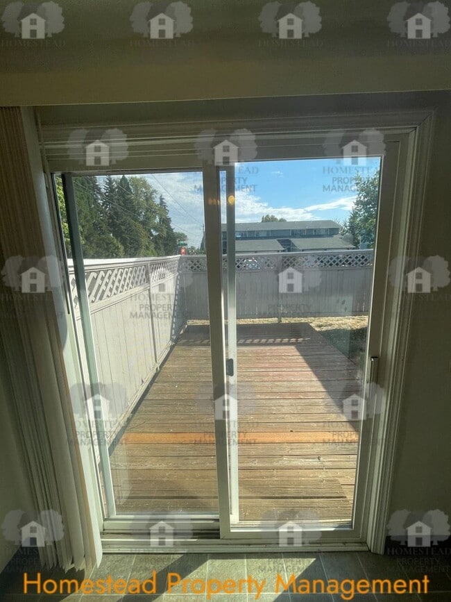 Building Photo - 2691-2693 18th Ave SE