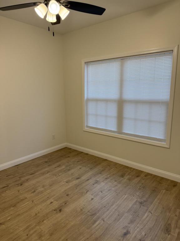 Building Photo - 116 Pinehurst Dr