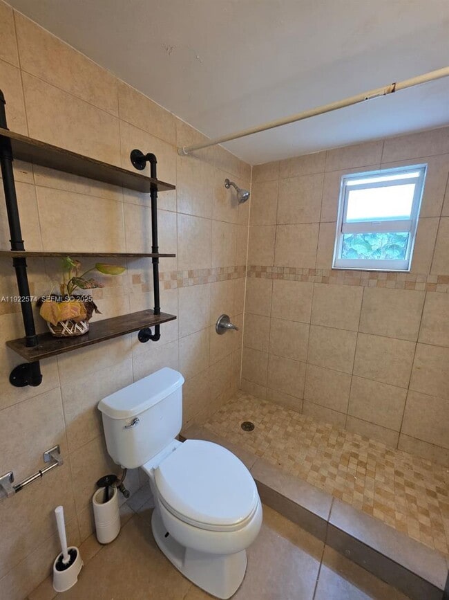 Building Photo - 5626 Freedom St