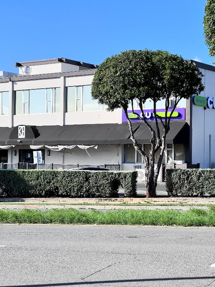 Building Photo - 4580 Kilauea Ave