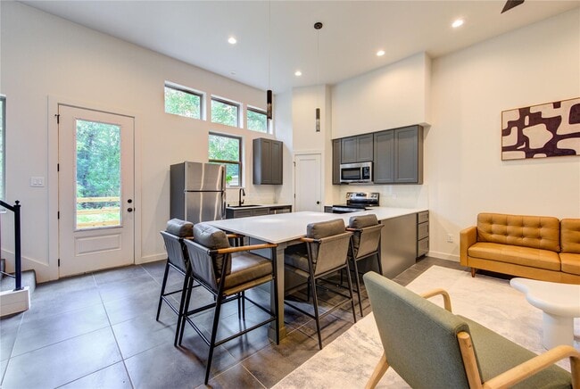 Building Photo - 13103 Beauty Berry Ridge Ln