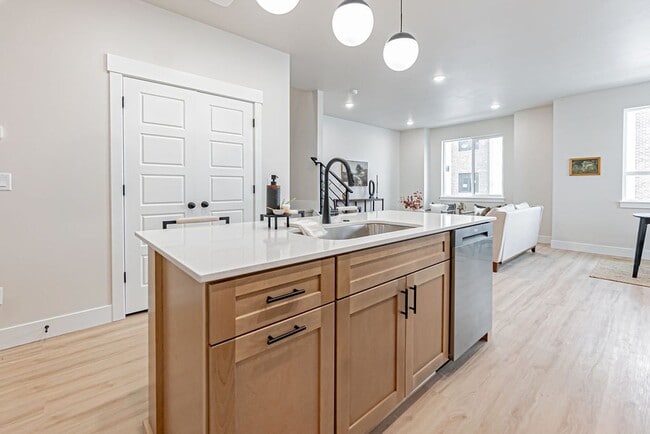 Building Photo - 455 Blue Spruce Ave