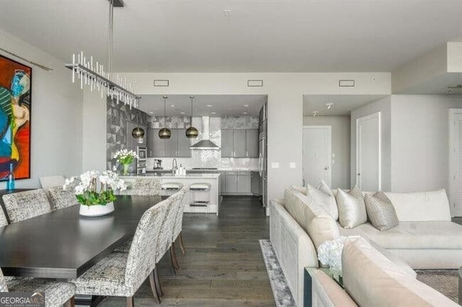 Building Photo - 1065 Peachtree St NE