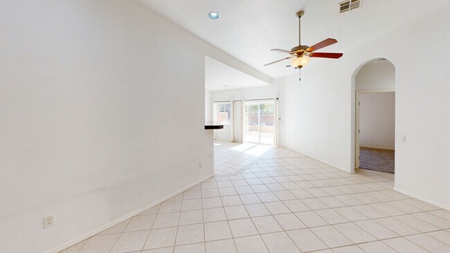 Building Photo - 4-Bed/2.25-Bath with Solar!