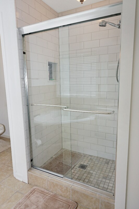 Building Photo - 888 Saddlebred Way