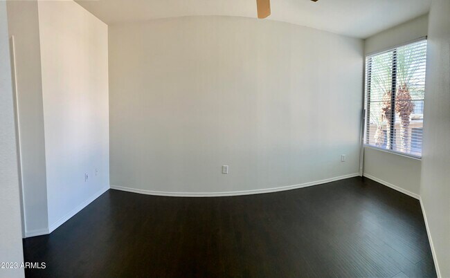 Building Photo - 1701 E Colter St