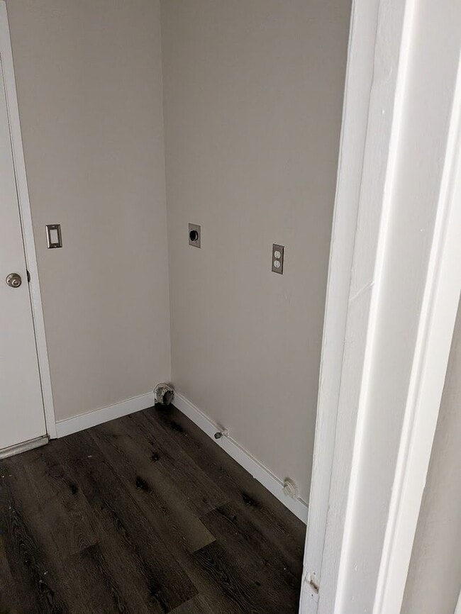 Building Photo - Mira Mesa Home