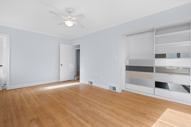 Building Photo - 1407 Leegate Rd NW