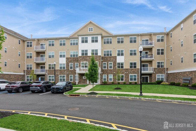 Primary Photo - 727 Lorhan Dr