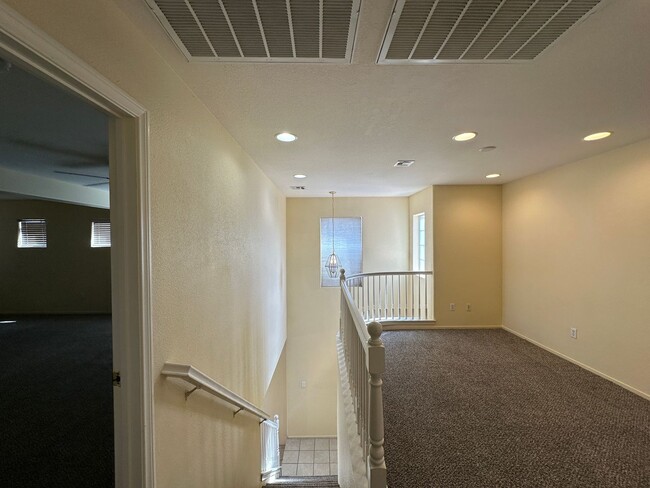 Building Photo - WINERIDGE
