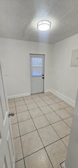 Building Photo - 2780 NW 14th St