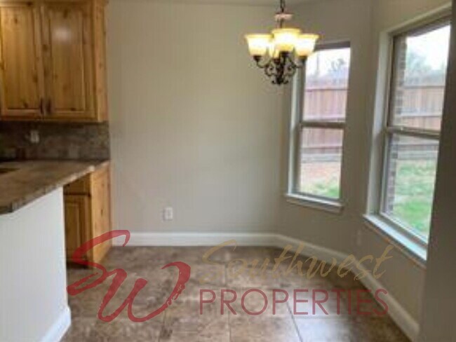 Building Photo - Beautiful 3 Bed / 2 Bath Home in Golf Course Community