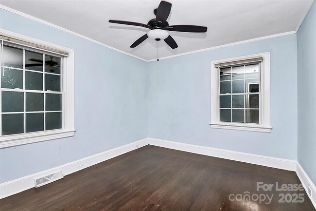 Building Photo - 2504 Morton St