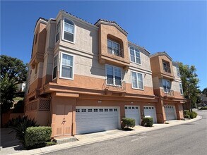 Building Photo - 1028 S Rossano Way
