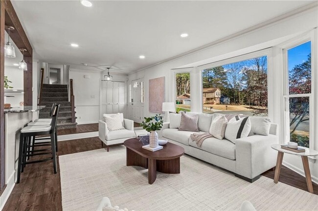 Building Photo - 1106 Aurora Ct