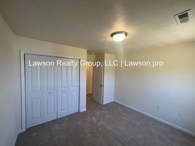 Building Photo - Newer Construction in Vinton with Incredible Mountain Views and  Attached Garage