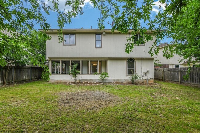 Building Photo - 17607 Klamath Falls Dr