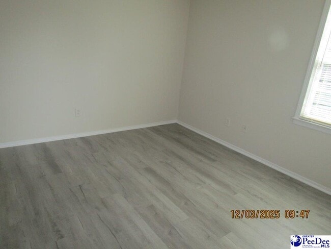 Building Photo - 319 Revell Dr