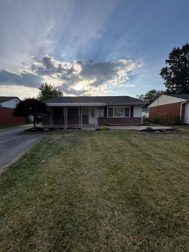 Primary Photo - 3 Bedroom Home