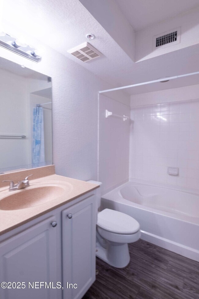 Building Photo - 10075 Gate Pkwy N