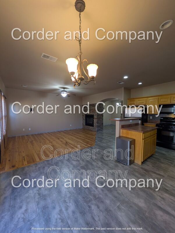 Building Photo - 940 Sellers Dr NE