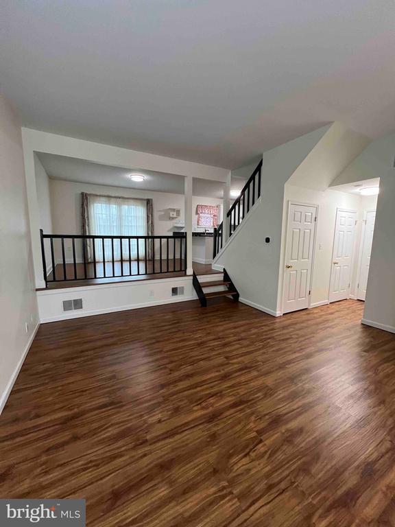 Building Photo - 6247 Spring Knoll Dr