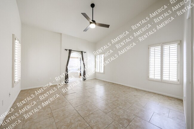 Building Photo - 4150 W Kent Dr