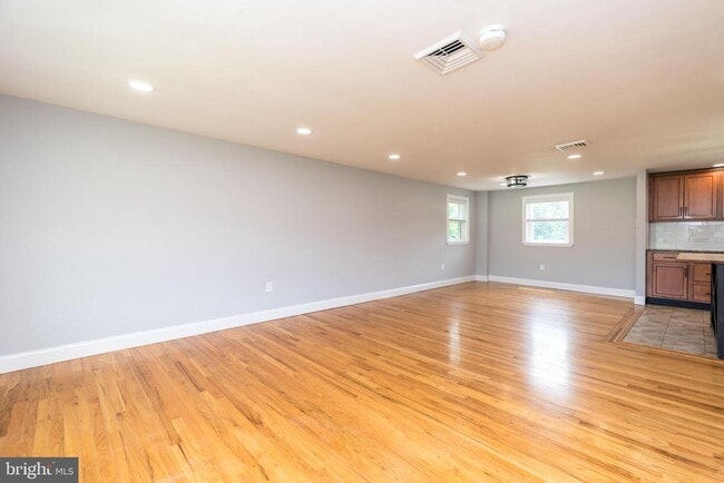Building Photo - 402 Layfield Rd