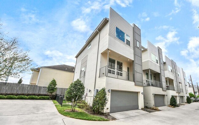 Building Photo - 310 Eado Park Cir