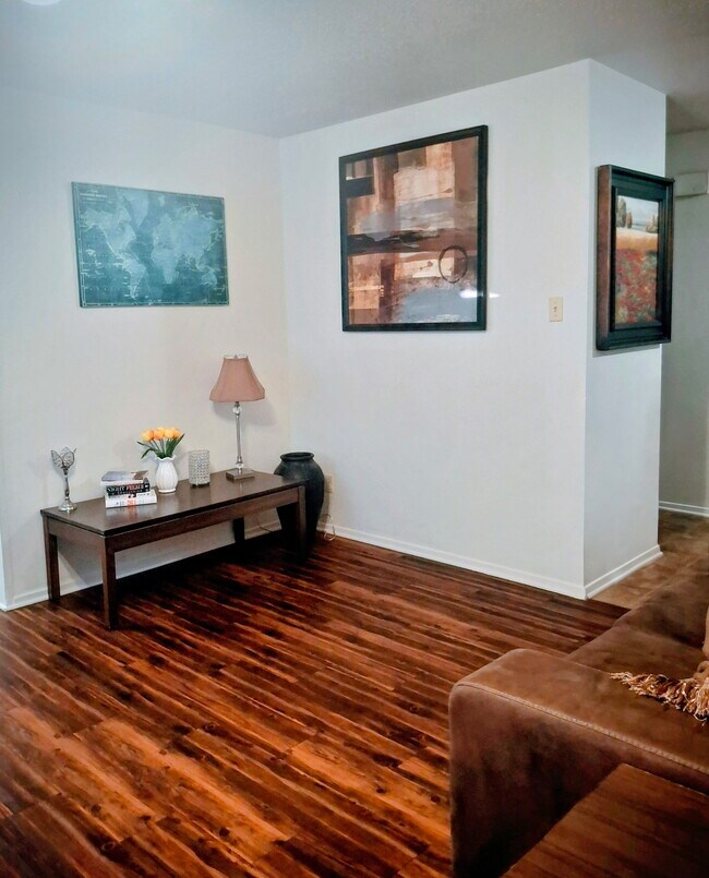 Building Photo - 1409 Paseo del Oro