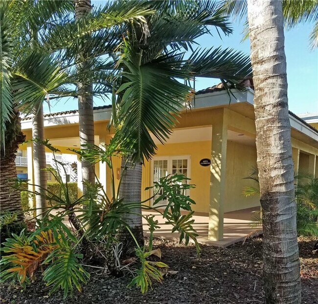 Building Photo - 4051 NE 13th Ave