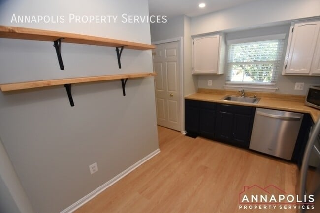 Building Photo - 17 Mooring Point Ct