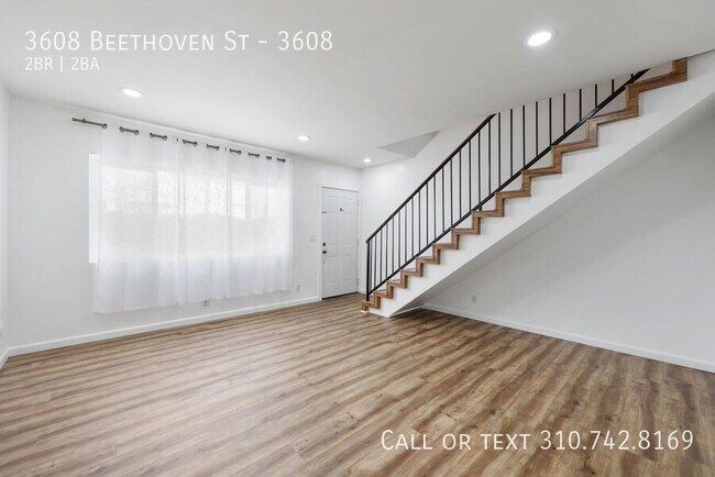 Building Photo - 3608 Beethoven St