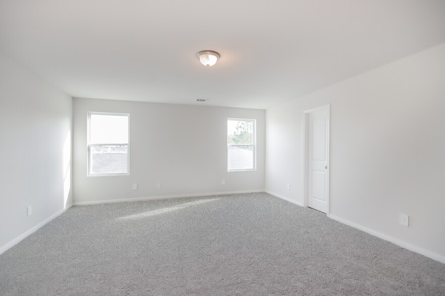 Building Photo - 15819 Del Norte Dr