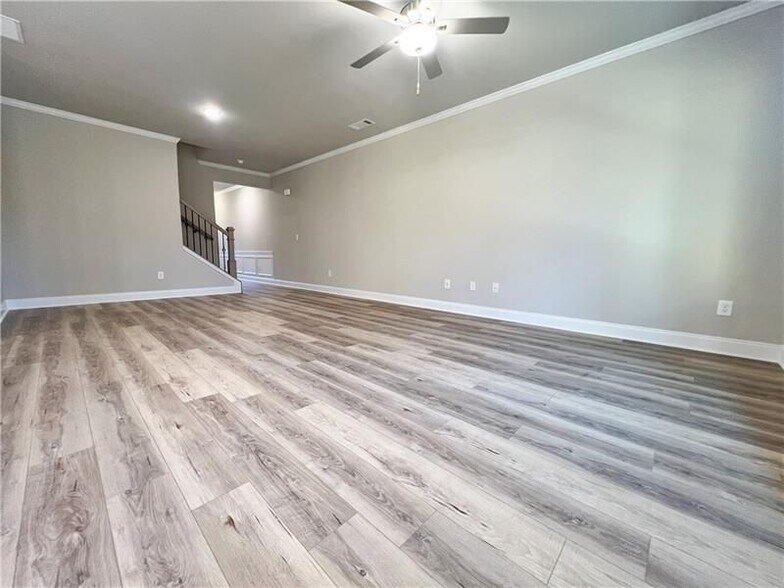 Building Photo - 5495 Rock Place Ct