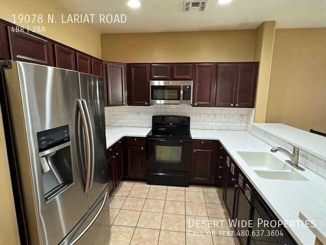 Building Photo - 19078 N Lariat Rd