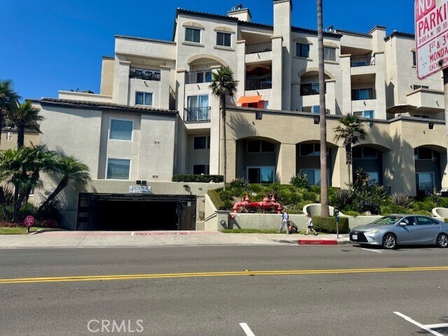 Building Photo - 200 CA-1