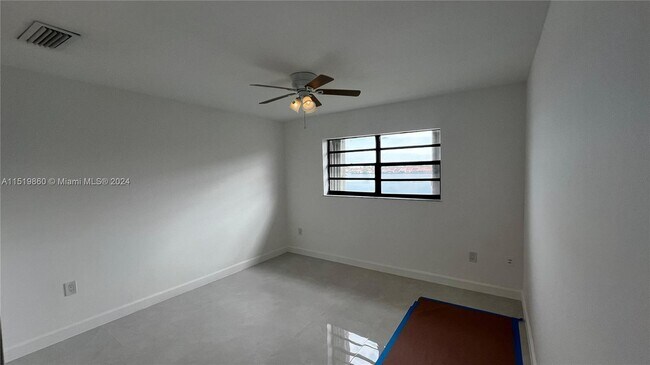 Building Photo - 2790 W 60th St