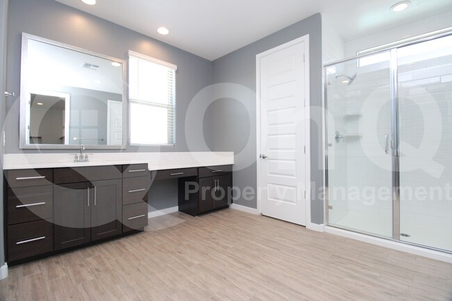 Building Photo - 31925 N 125th Ave