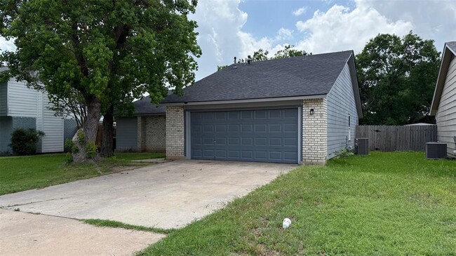 Building Photo - 1307 Wroxton Way