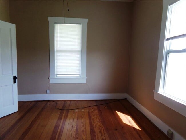 Building Photo - 16133 F M Rd